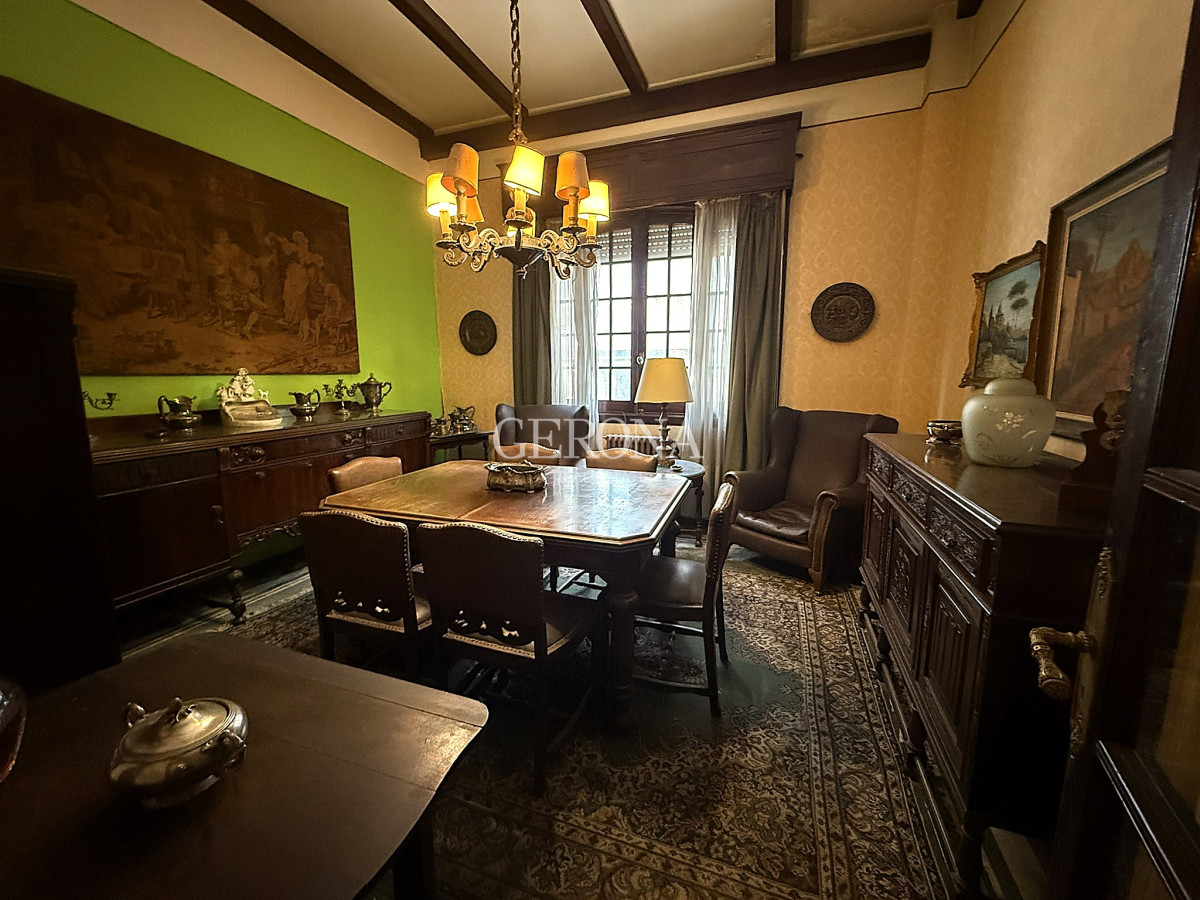 Casa ID.288 - Alquiler casa de 4 dormitorios y garaje en Pocitos, ideal empresa