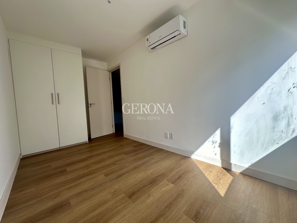 Casa ID.107 - Venta Casa  PH de 3 dormitorios+ 2 Baños, en Lagos de  Parque Miramar. Complejo Cerrado. Venta 