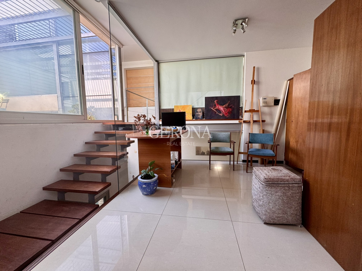 Casa ID.253 - Venta Casa de 4 dormitorios, 2 patios y garaje en Punta Carretas