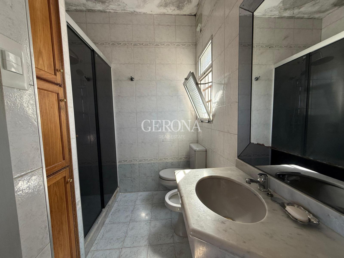 Casa ID.301 - Alquiler Casa para empresa en Punta Gorda