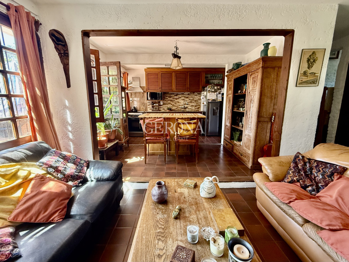 Casa ID.265 - Venta de Casa de tres dormitorios en Parque de Miramar