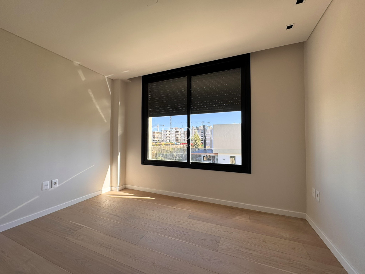 Casa ID.259 - Venta Casa de 3 dormitorios, jardín a estrenar 