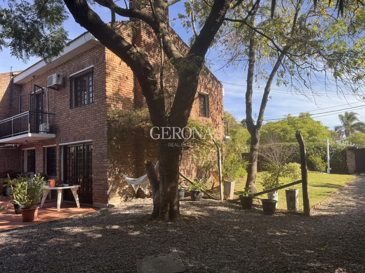 Casa ID.265 - Venta de Casa de tres dormitorios en Parque de Miramar