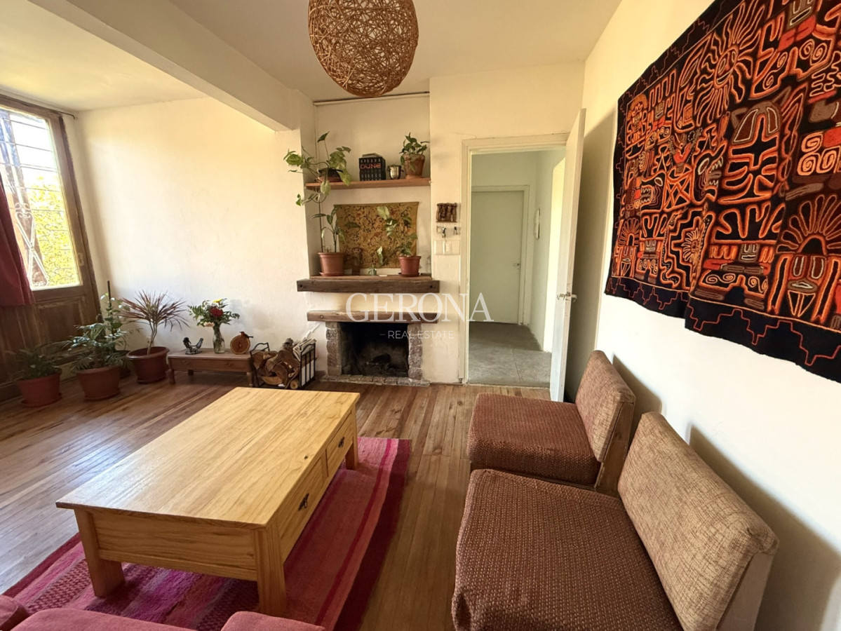 Casa ID.318 - Venta casa de dos dormitorios y gran fondo en Solymar Norte.
