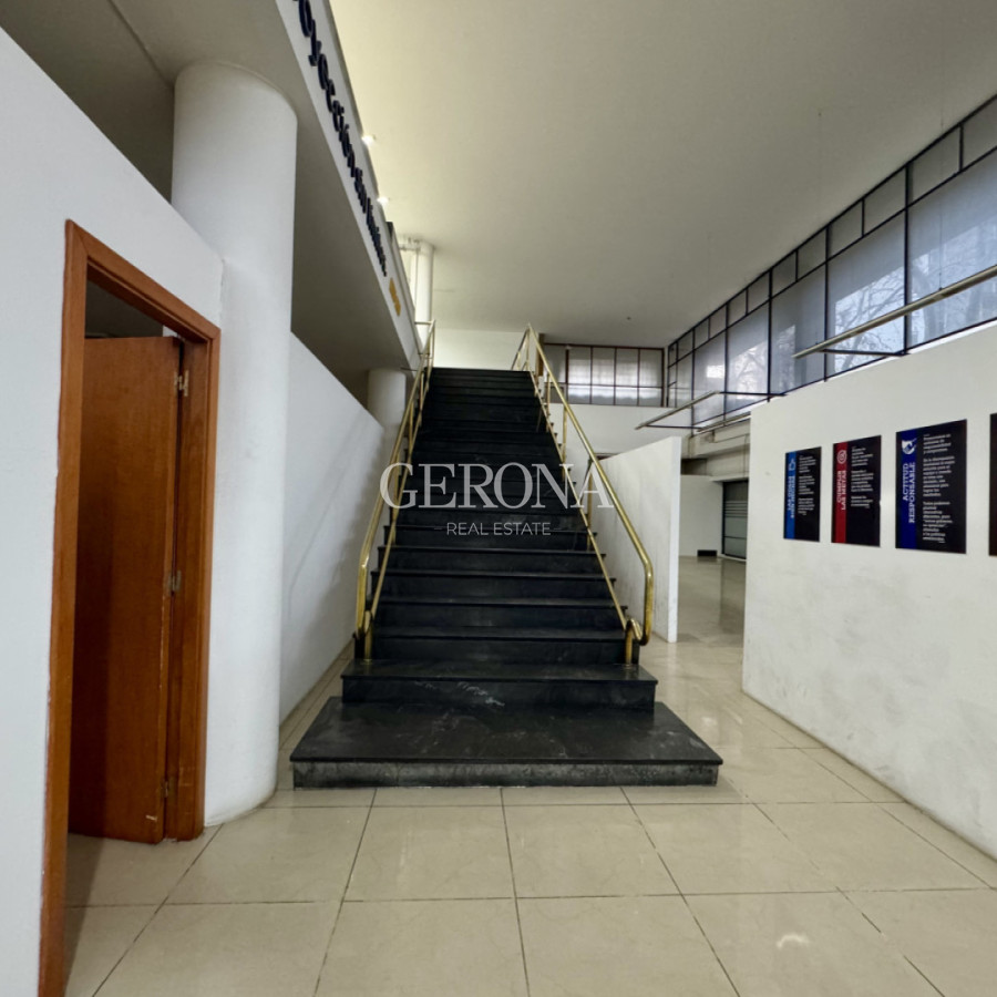 Local Comercial ID.278 - Alquiler Local, showroom, depósito, cowork en Aguada