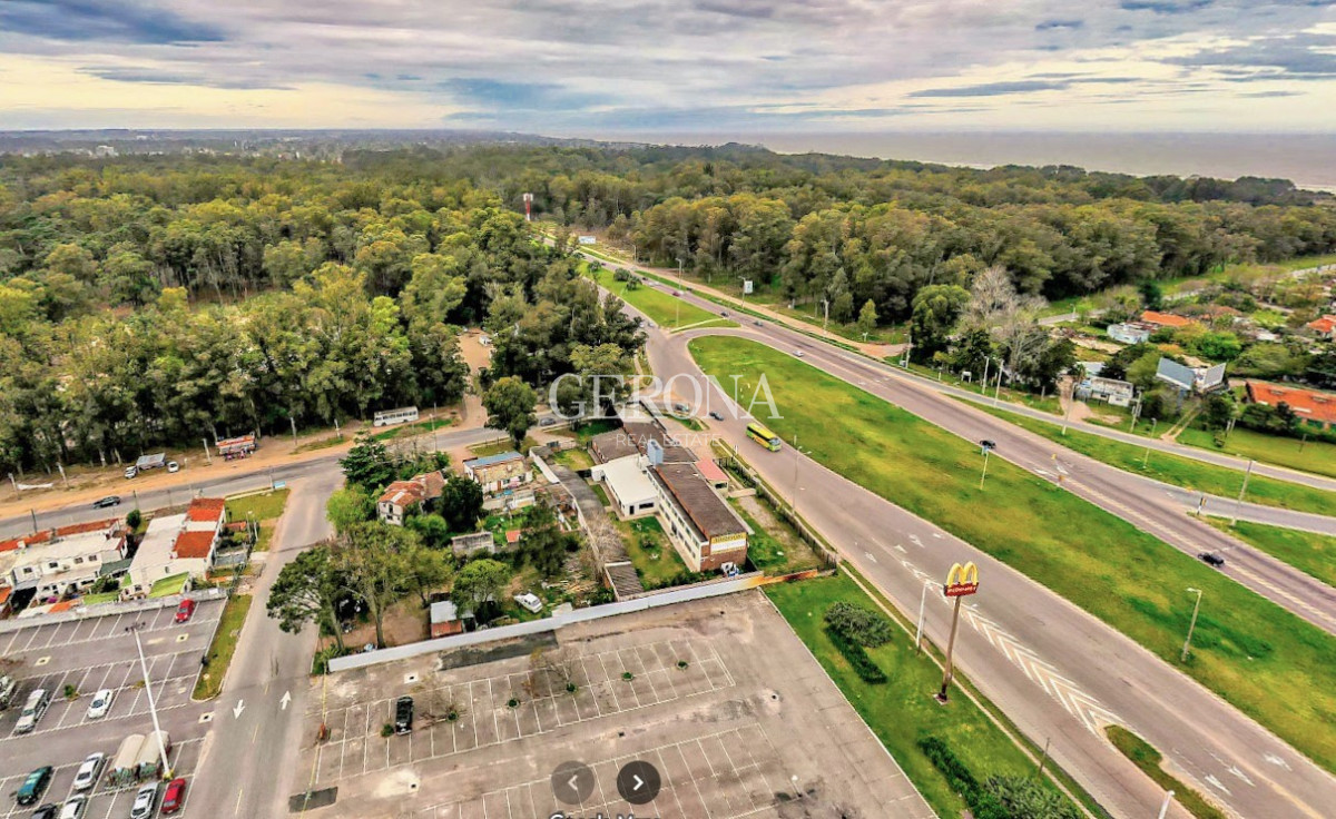 Terreno ID.308 - Venta Terreno en dos padrones de 3296 m2 totales, en Barra de Carrasco.