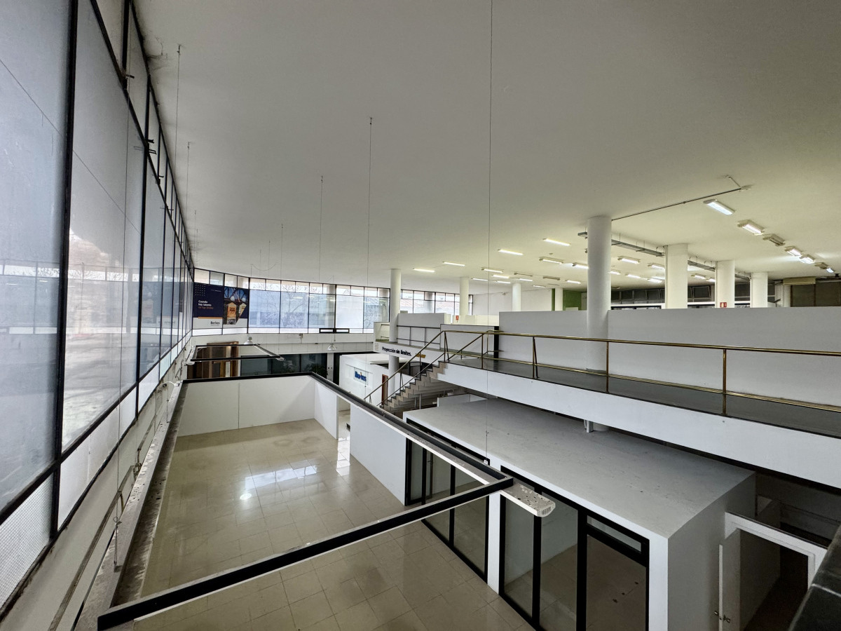 Alquiler de Oficinas + Showroom+ Depósito en Aguada