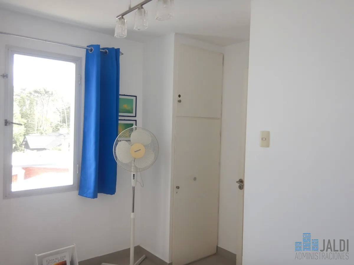 Apartamento ID.45 - EN VENTA APTO MANSA DOS DORMITORIOS