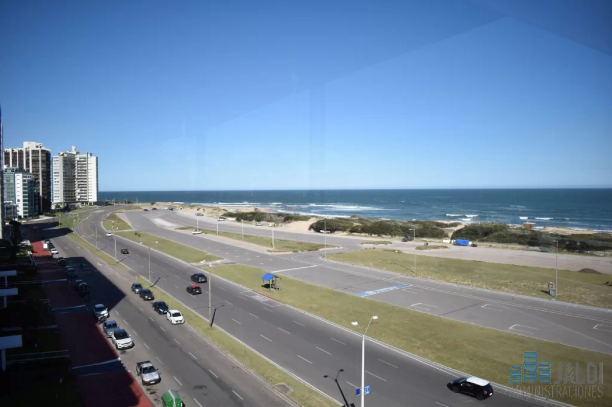 Apartamento ID.70 - APTO EN VENTA PRIMERA LINEA 