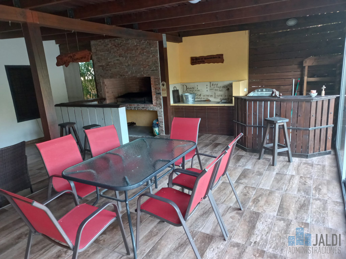 Casa ID.58 - CASA EN VENTA CON PISCINA LAUSSANA