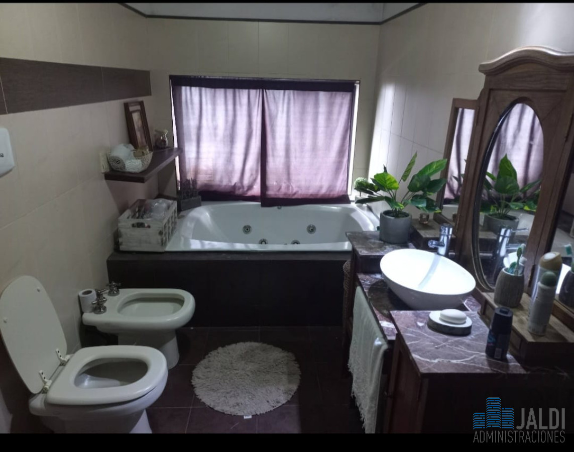 Casa ID.58 - CASA EN VENTA CON PISCINA LAUSSANA