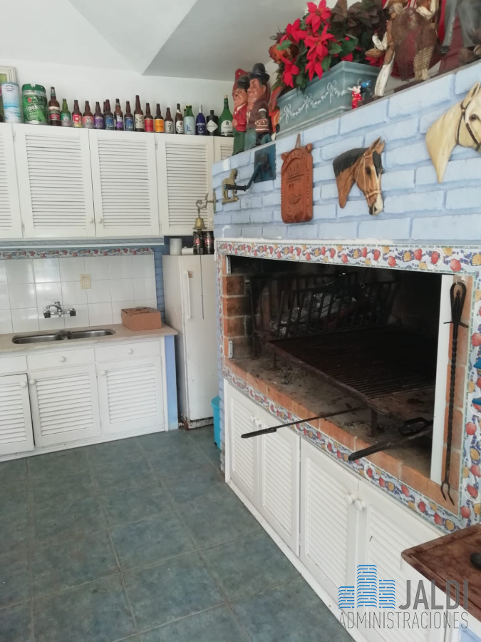 Casa ID.100 - EXCELENTE OPORTUNIDAD CHALET EN ZONA RESIDENCIAL PUNTA DEL ESTE