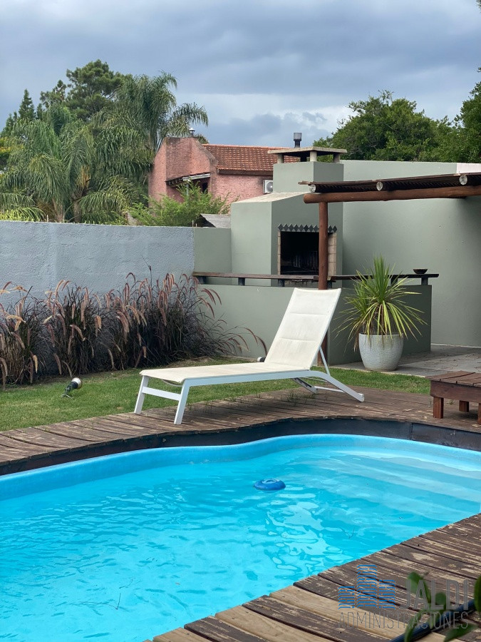 Casa ID.58 - CASA EN VENTA CON PISCINA LAUSSANA