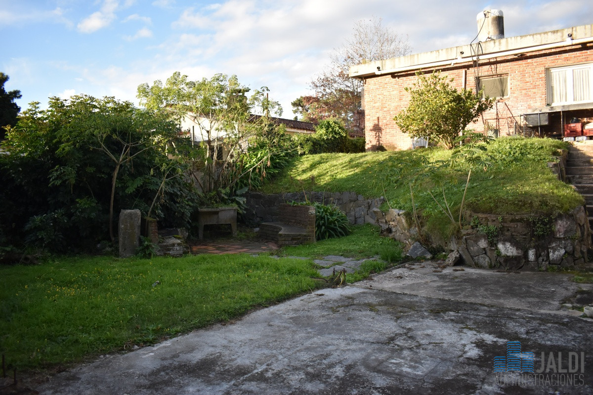 Casa ID.99 - CASA EN VENTA SOBRE AV. CHIOSSI 