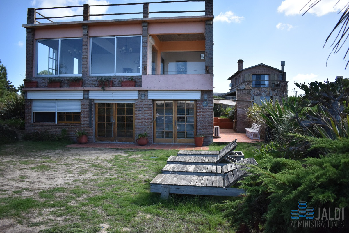 Casa ID.93 - CASA EN VENTA PRIMERA LÍNEA LA JUANITA 