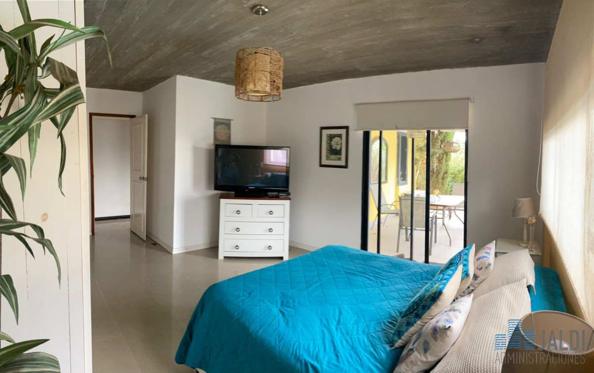 Casa ID.58 - CASA EN VENTA CON PISCINA LAUSSANA