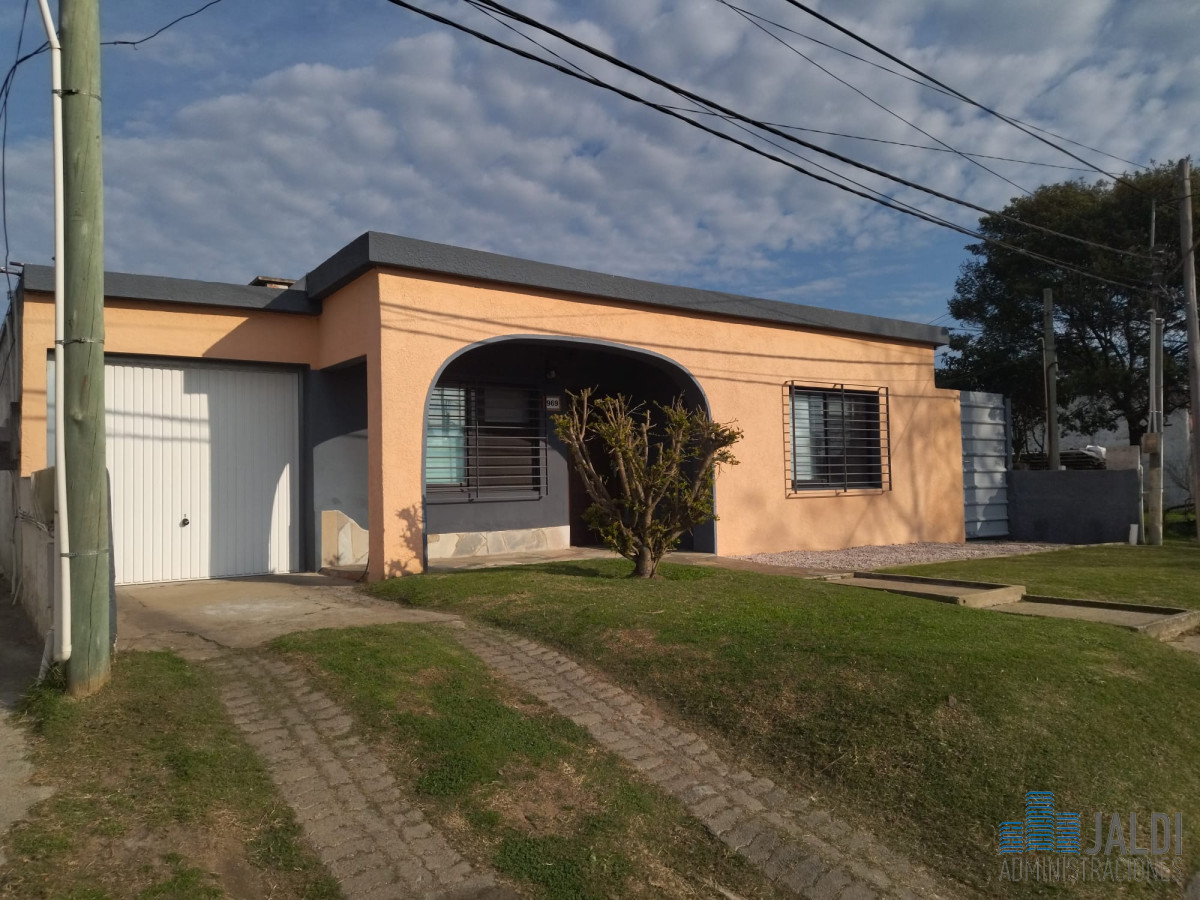 Casa ID.114 - CASA EN VENTA UBICADA A CUADRAS DEL CENTRO 