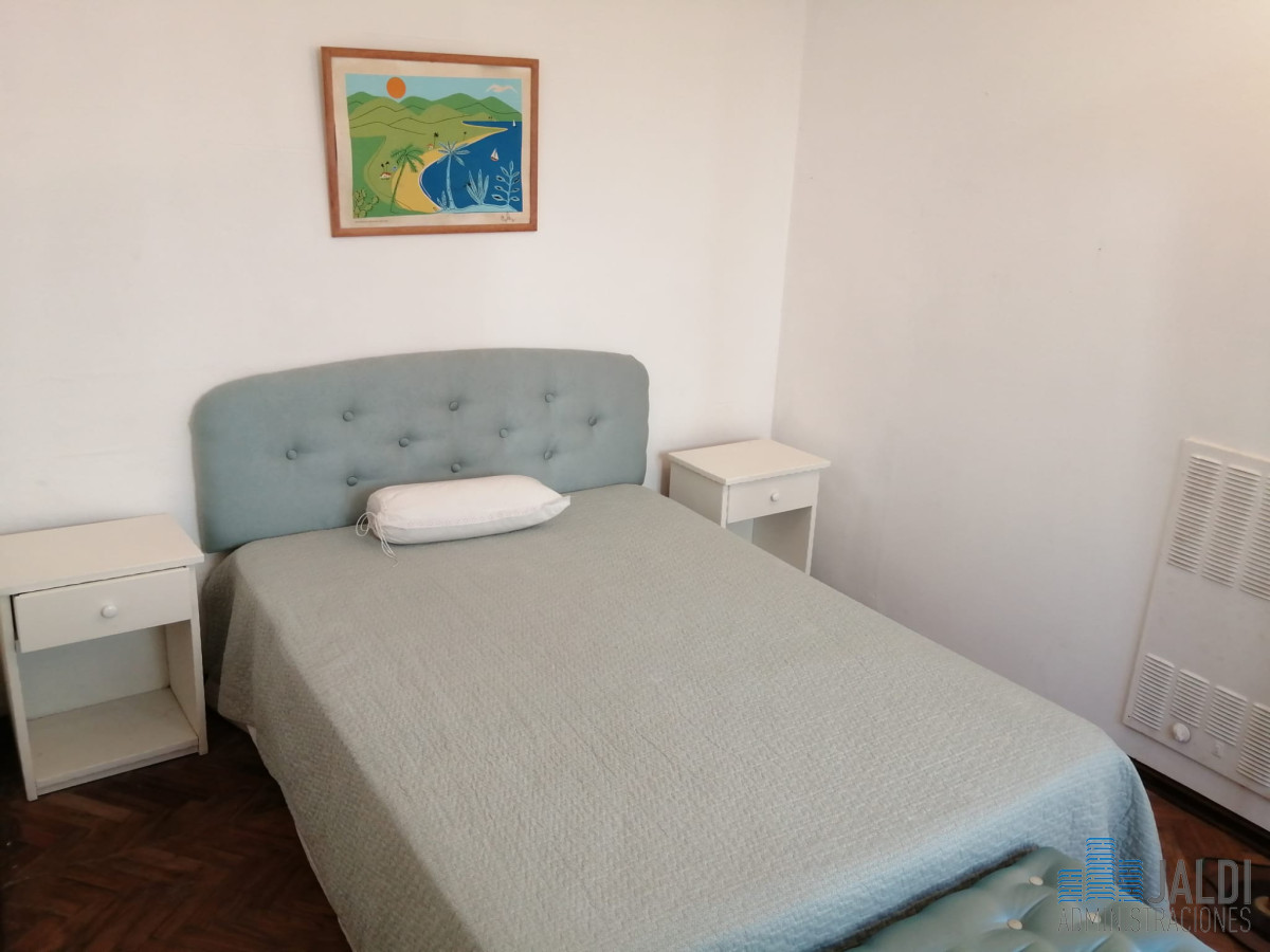Casa ID.115 - CASA PH EN VENTA CON APARTAMENTO BARRIO IPORA 