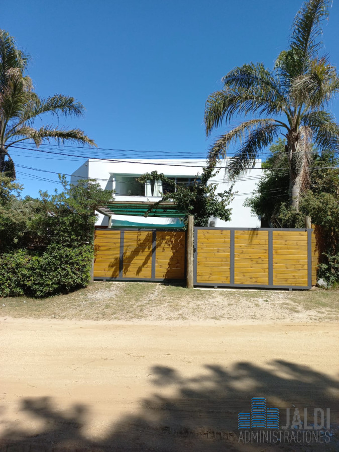 Casa ID.10 - Casa en La Barra, El Tesoro