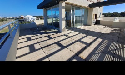 Venta Penthouse  Playa Brava frente al mar  Punta del Este
