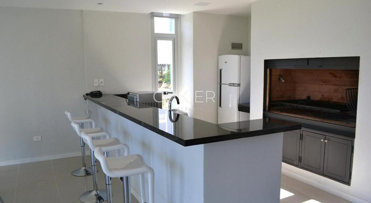 Apartamento ID.3412 - Alquiler temporal Apartamento 2 dormitorios en Parada 3, Punta del Este