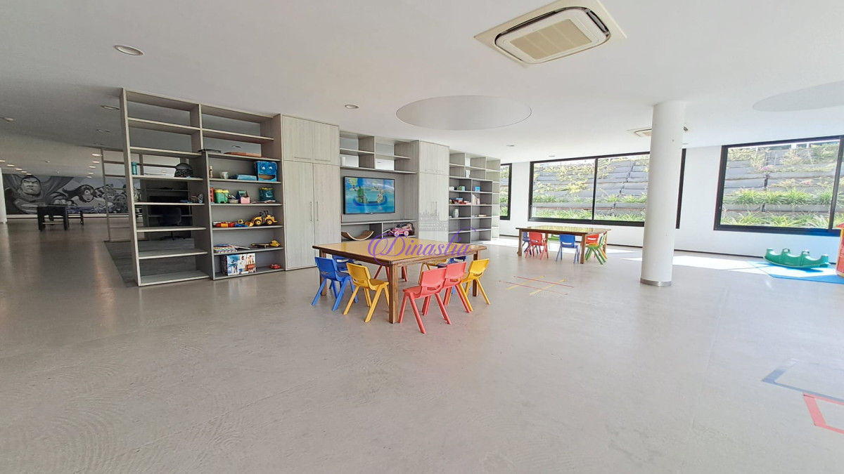 Apartamento ID.393 - Venta Apartamento de 3 dormitorios en Roosevelt, Punta del Este