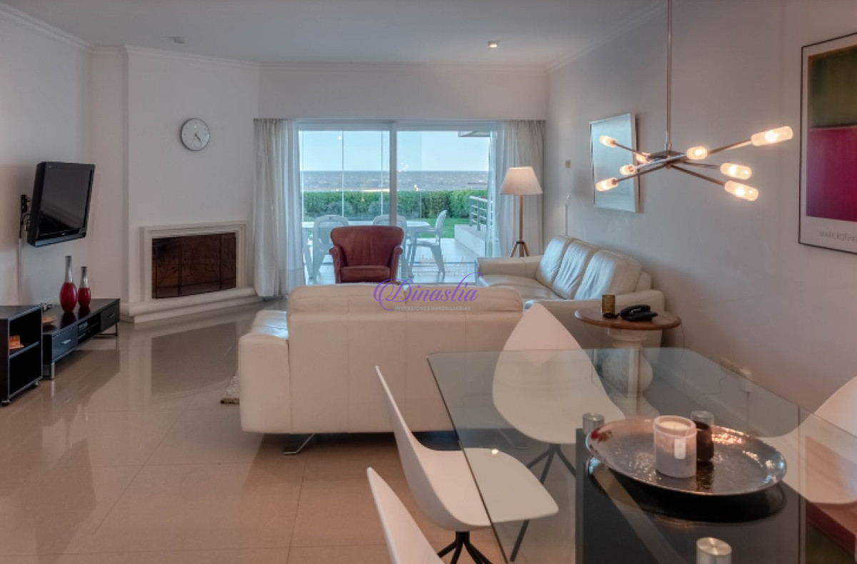 Apartamento ID.386 - Alquiler Invernal Apartamento de 2 Dormitorios en Veramansa, Punta del Este.