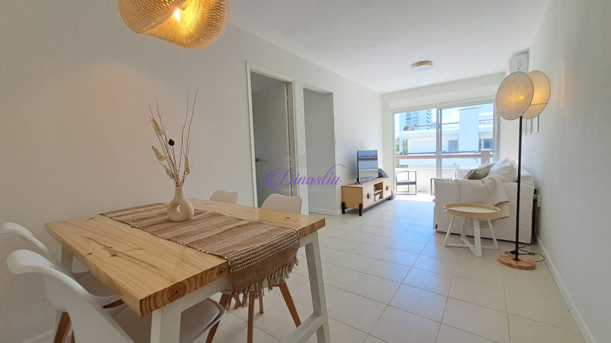 Apartamento ID.412 - Alquiler temporal Apartamento de 1 dormitorio en Aidy Grill, Punta del Este.