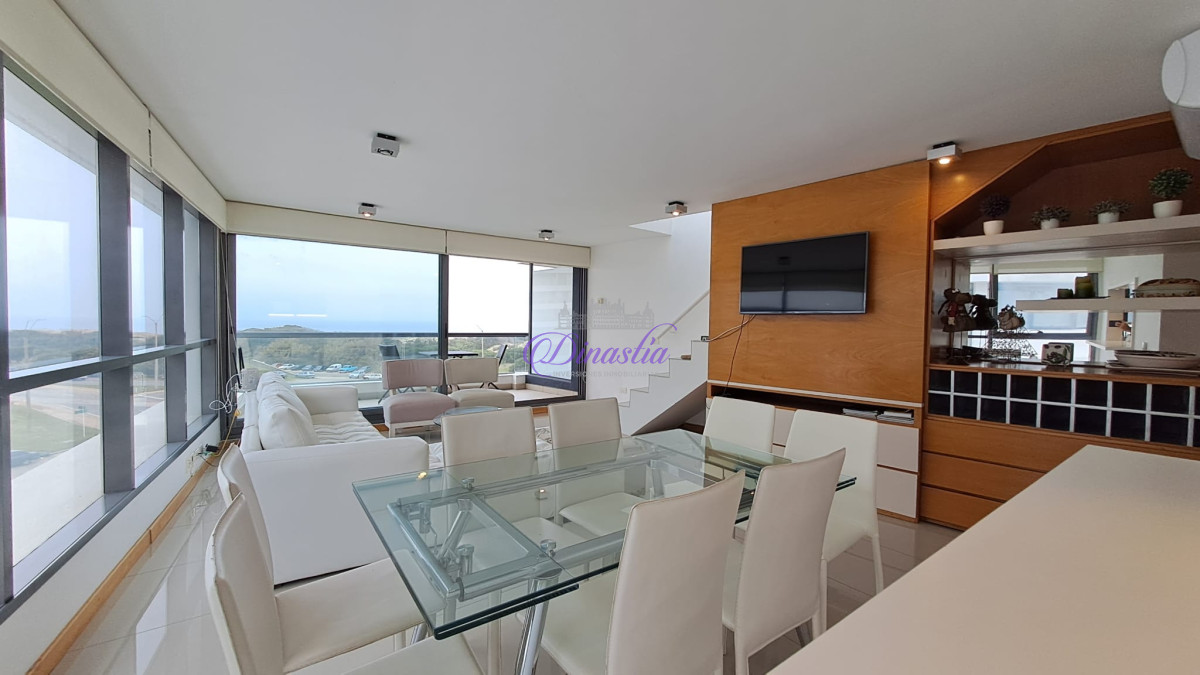 Apartamento ID.213 - Venta y Alquiler temporario Penthouse 3 dormitorios en primera linea de Rincon del Indio, Punta del Este
