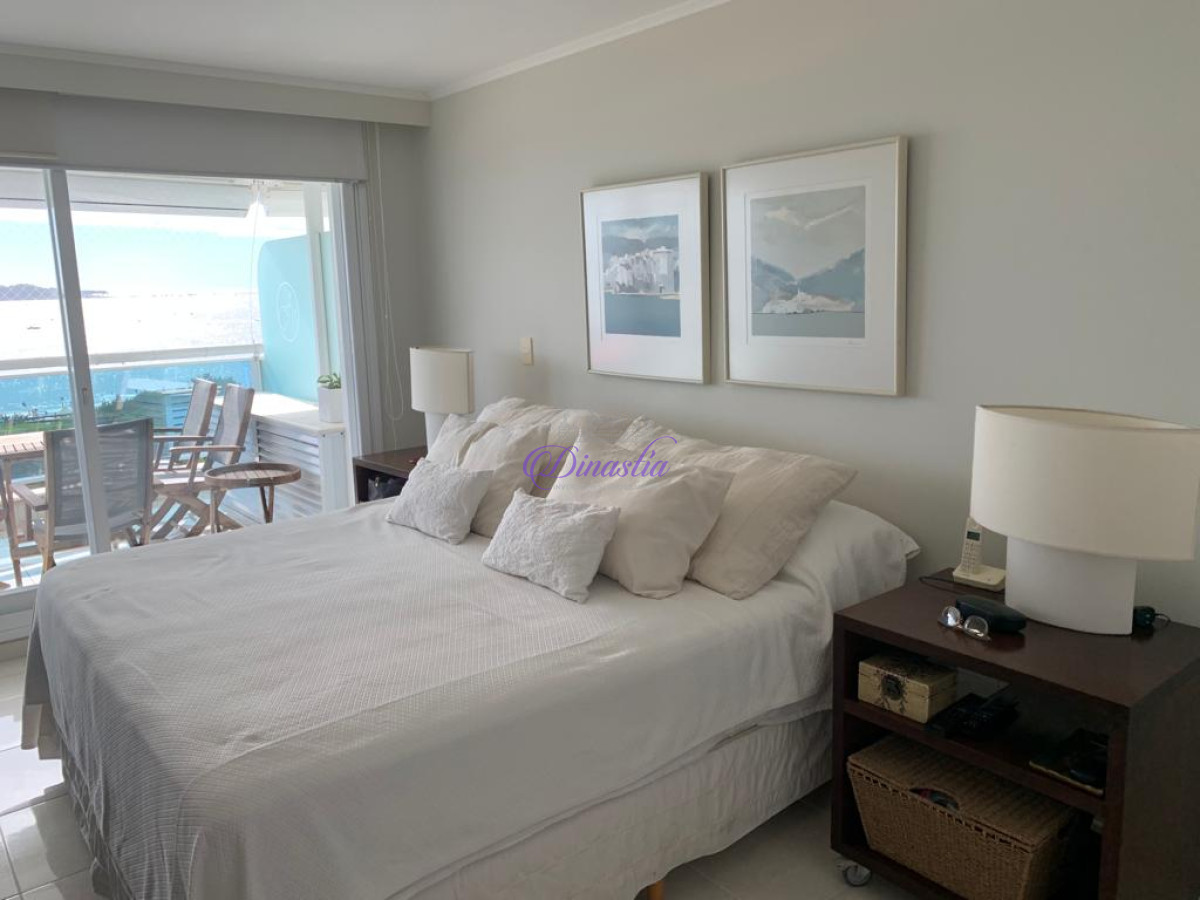 Apartamento ID.138 - Alquiler temporal Apartamento Premium de 3 dormitorios frente al mar Playa Mansa, Punta del Este