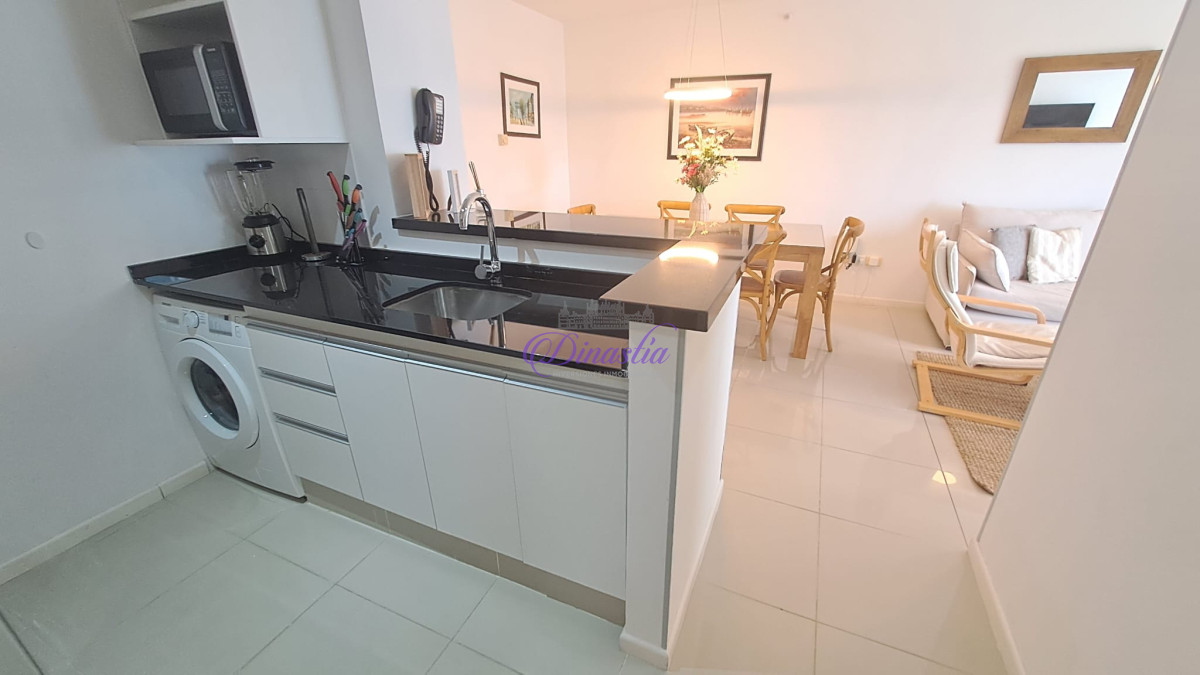 Apartamento ID.442 - Venta Apartamento de 2 dormitorios en Parada 3, Punta del Este
