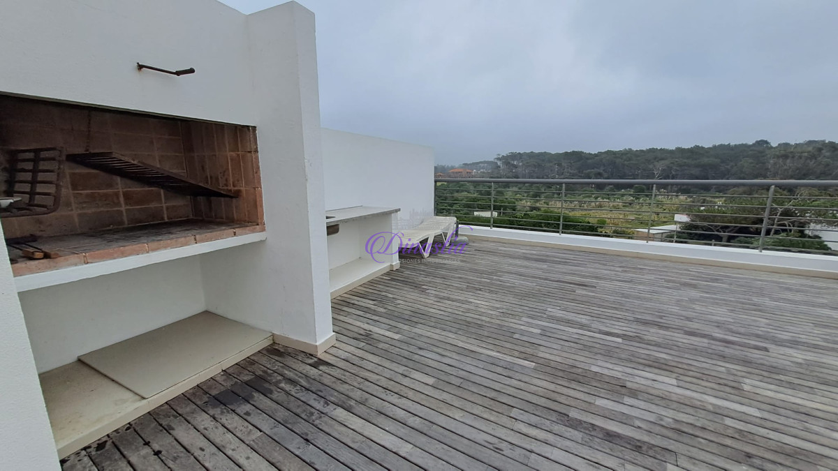 Apartamento ID.213 - Venta y Alquiler temporario Penthouse 3 dormitorios en primera linea de Rincon del Indio, Punta del Este