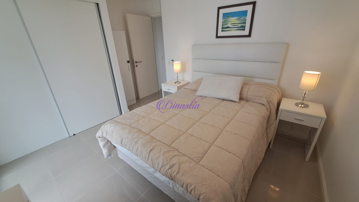 Apartamento ID.443 - Venta Apartamento de 1 y medio dormitorios en Parada 3, Punta del Este 