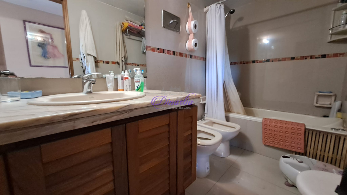 Apartamento ID.393 - Venta Apartamento de 3 dormitorios en Roosevelt, Punta del Este