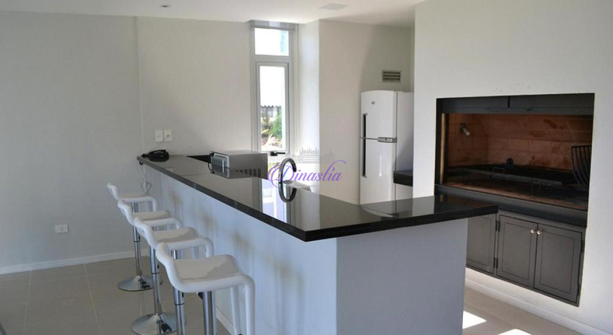 Apartamento ID.443 - Venta Apartamento de 1 y medio dormitorios en Parada 3, Punta del Este 