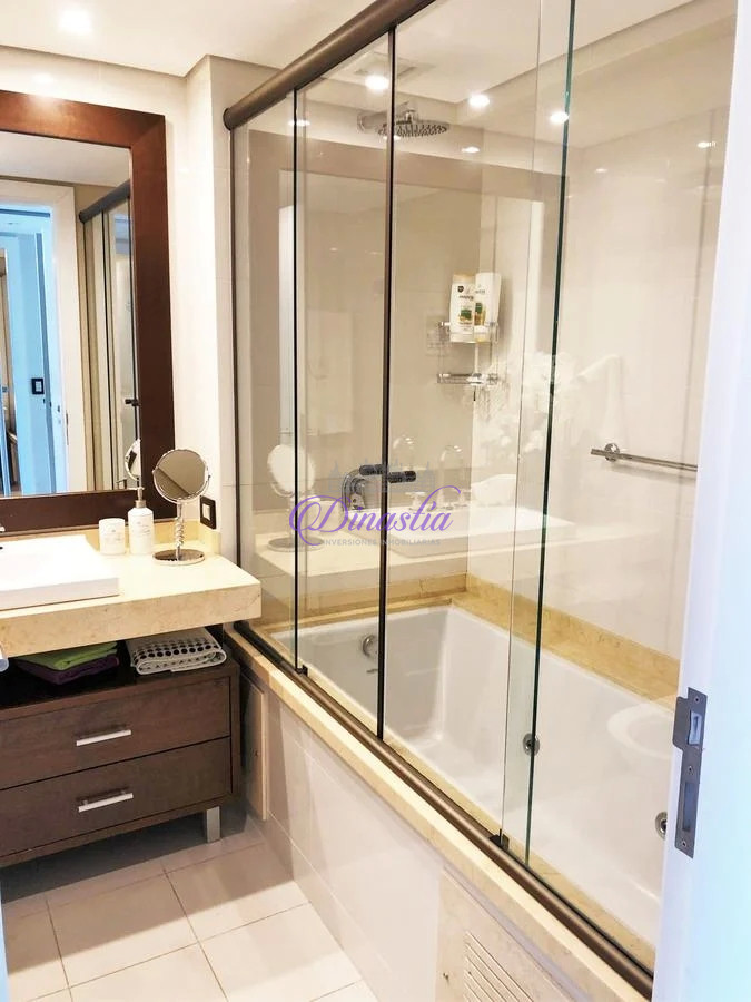 Apartamento ID.300 - Venta Apartamento 2 dormitorios y dependencia en Playa Mansa, Punta del Este.