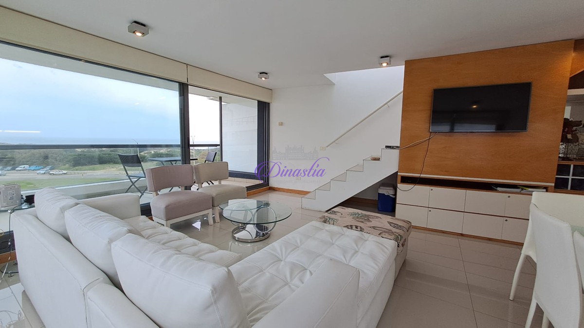 Apartamento ID.213 - Venta y Alquiler temporario Penthouse 3 dormitorios en primera linea de Rincon del Indio, Punta del Este