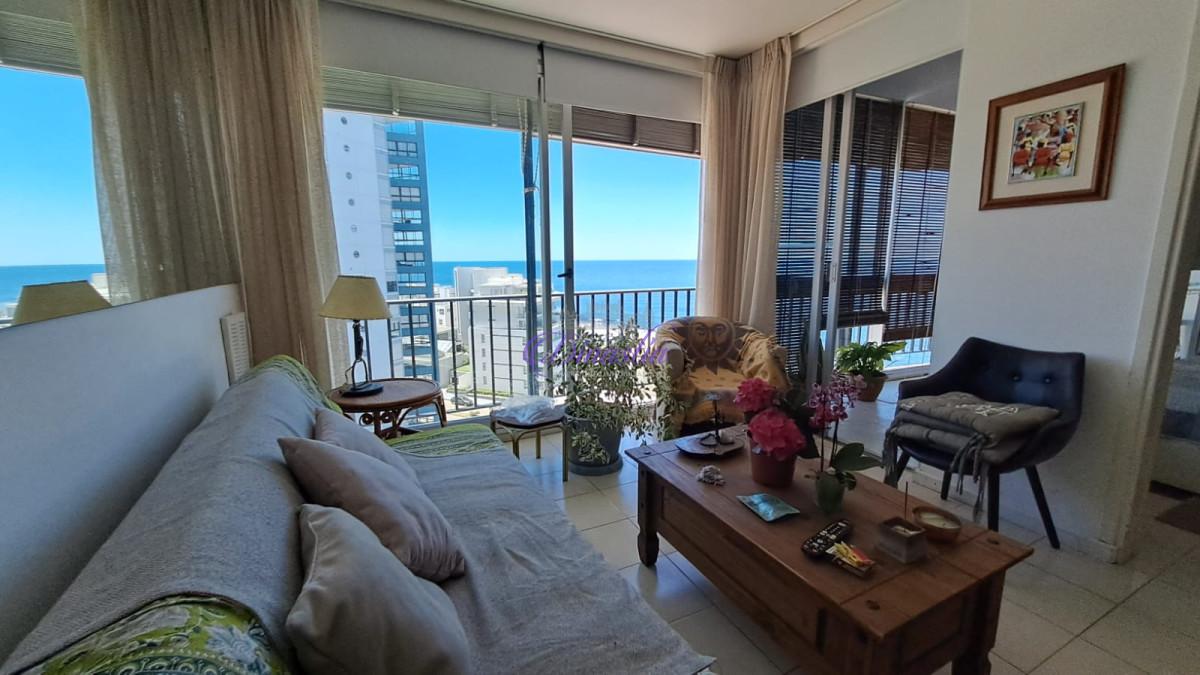 Apartamento ID.436 - Alquiler temporario Apartamento de 2 dormitorios en Península, Punta del Este.