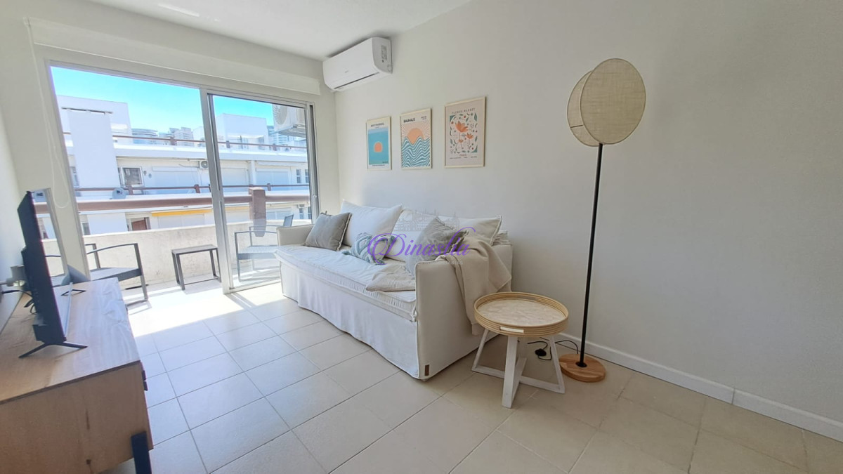 Apartamento ID.412 - Alquiler temporal Apartamento de 1 dormitorio en Aidy Grill, Punta del Este.