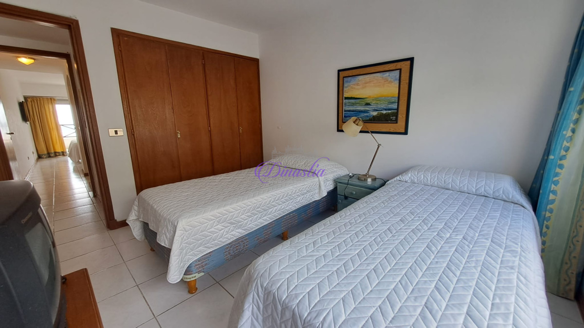 Apartamento ID.287 - Venta Apartamento de 3 dormitorios y dependencia completa frente al mar en Manantiales, Maldonado