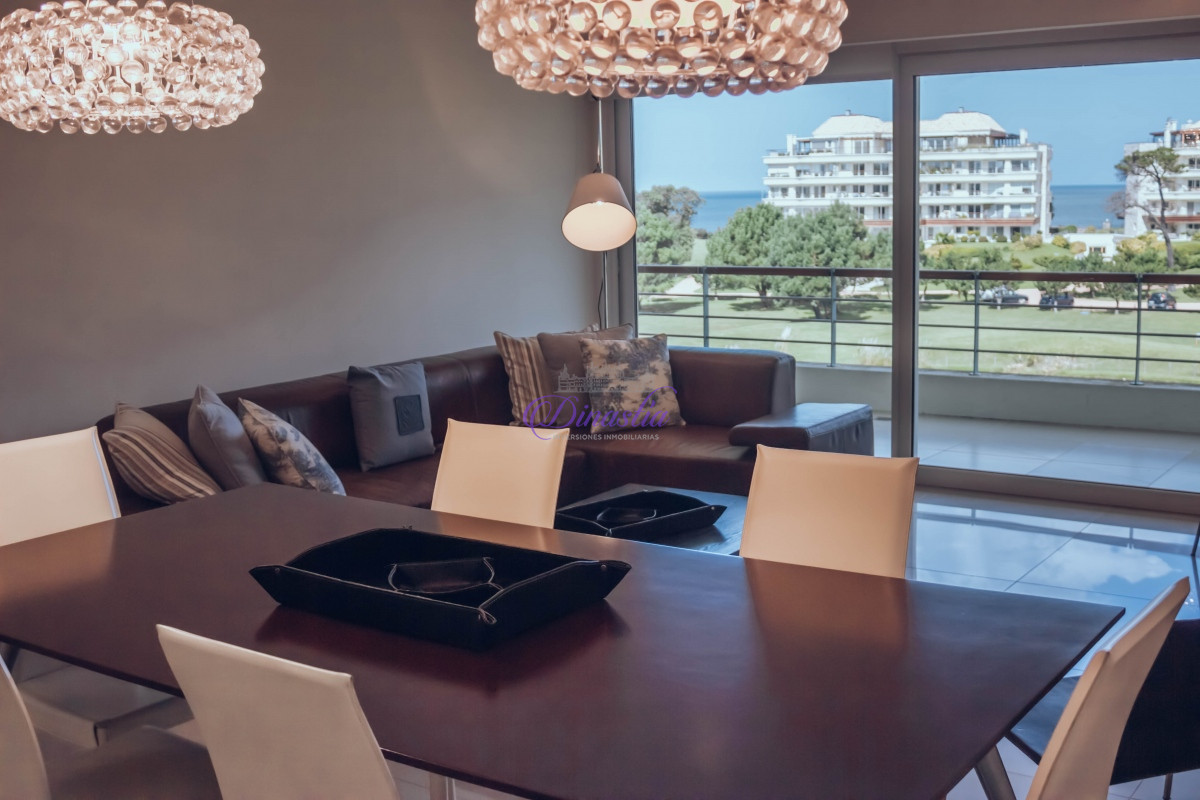 Apartamento ID.303 - Venta Penthouse de 3 dormitorios en Veramansa, Punta del Este