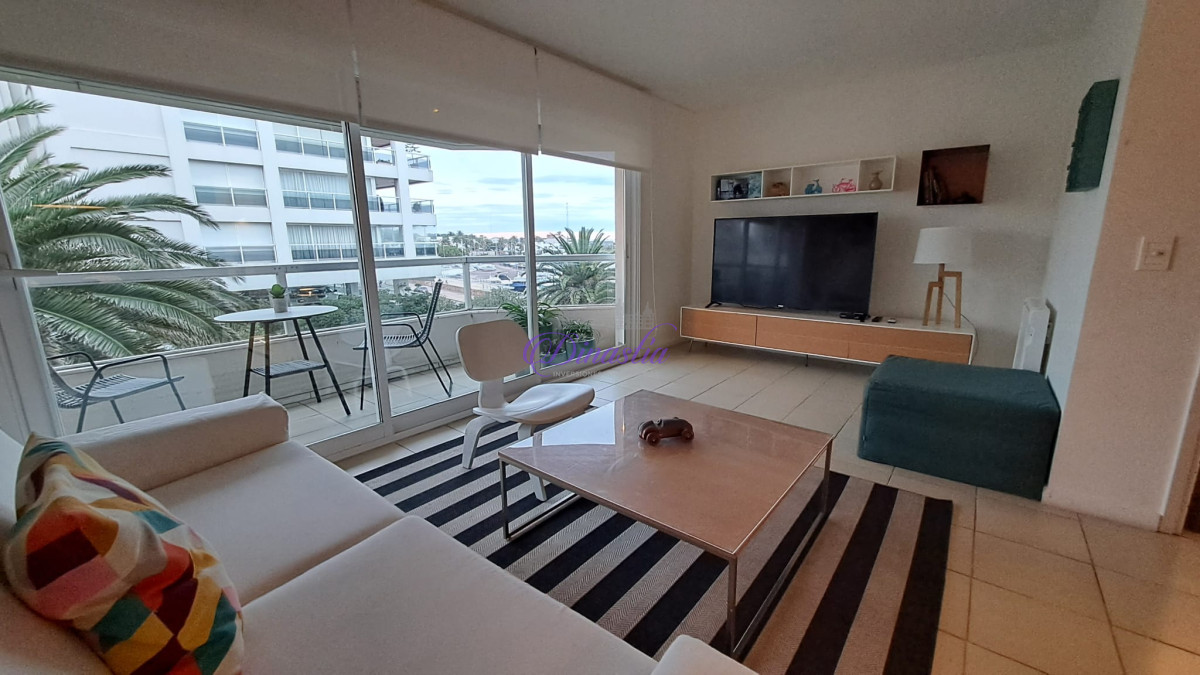 Apartamento ID.184 - Alquiler Apartamento 2 dormitorios frente al Puerto, Punta del Este