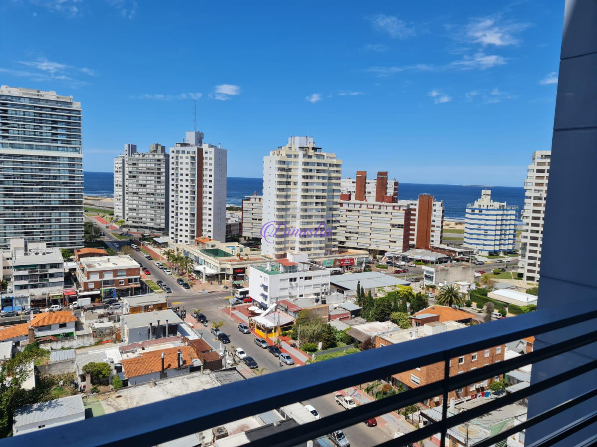 Apartamento ID.27 - Alquiler Temporario Apartamento 3 dormitorios en Playa Mansa, Punta del Este.