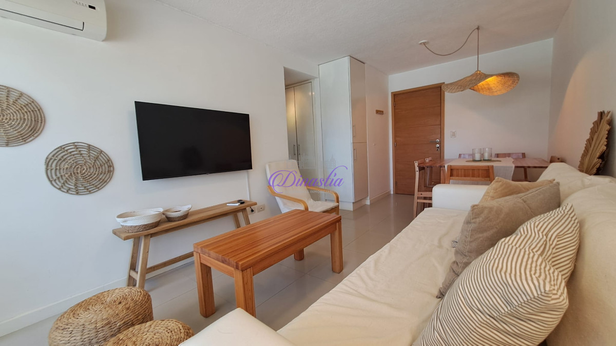 Apartamento ID.433 - Alquiler temporario Apartamento de 1 dormitorio en Aidy Grill, Punta del Este.