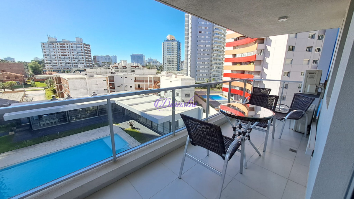Apartamento ID.402 - Venta Apartamento de 2 dormitorios en Parada 3, Punta del Este