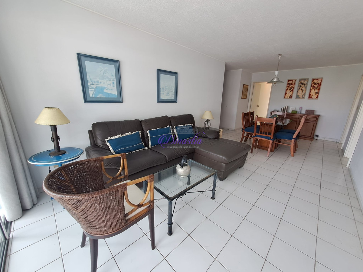 Apartamento ID.111 - Alquiler temporario Apartamento 3 dormitorios en Península, Punta del Este.