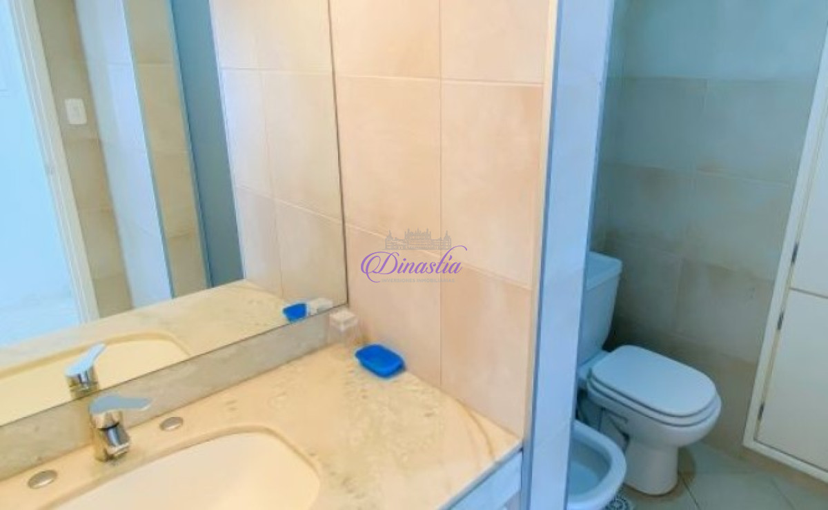 Apartamento ID.126 - Alquiler temporario Apartamento 2 dormitorios en Península, Punta del Este.