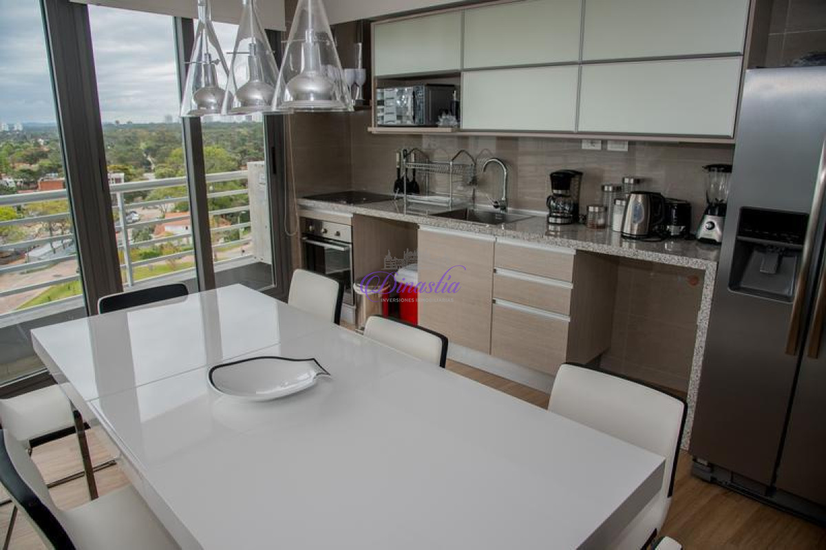 Apartamento ID.38 - Venta y Alquiler temporario Apartamento de 2 dormitorios en Playa Mansa, Punta del Este.