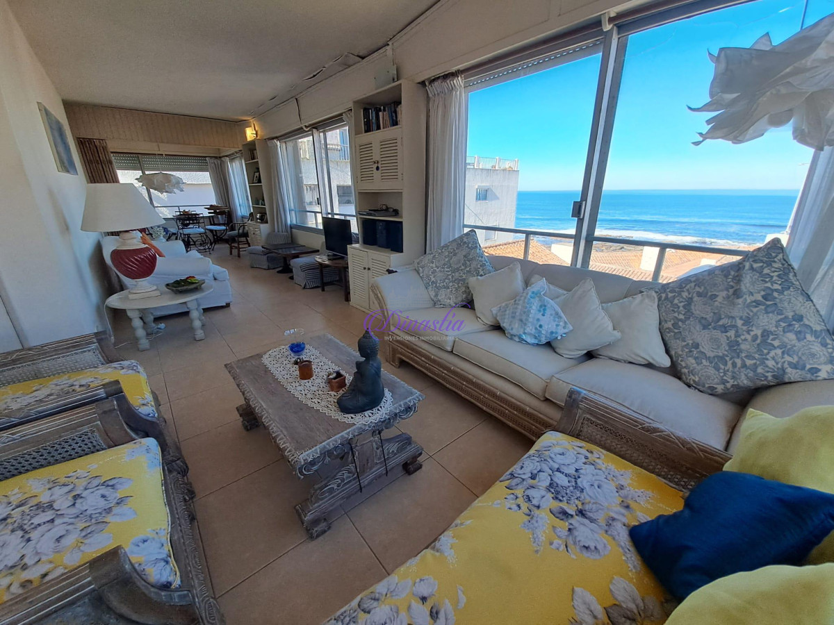 Apartamento ID.3 - Alquiler Temporario Apto 2 dormitorios en Península, Punta del Este.