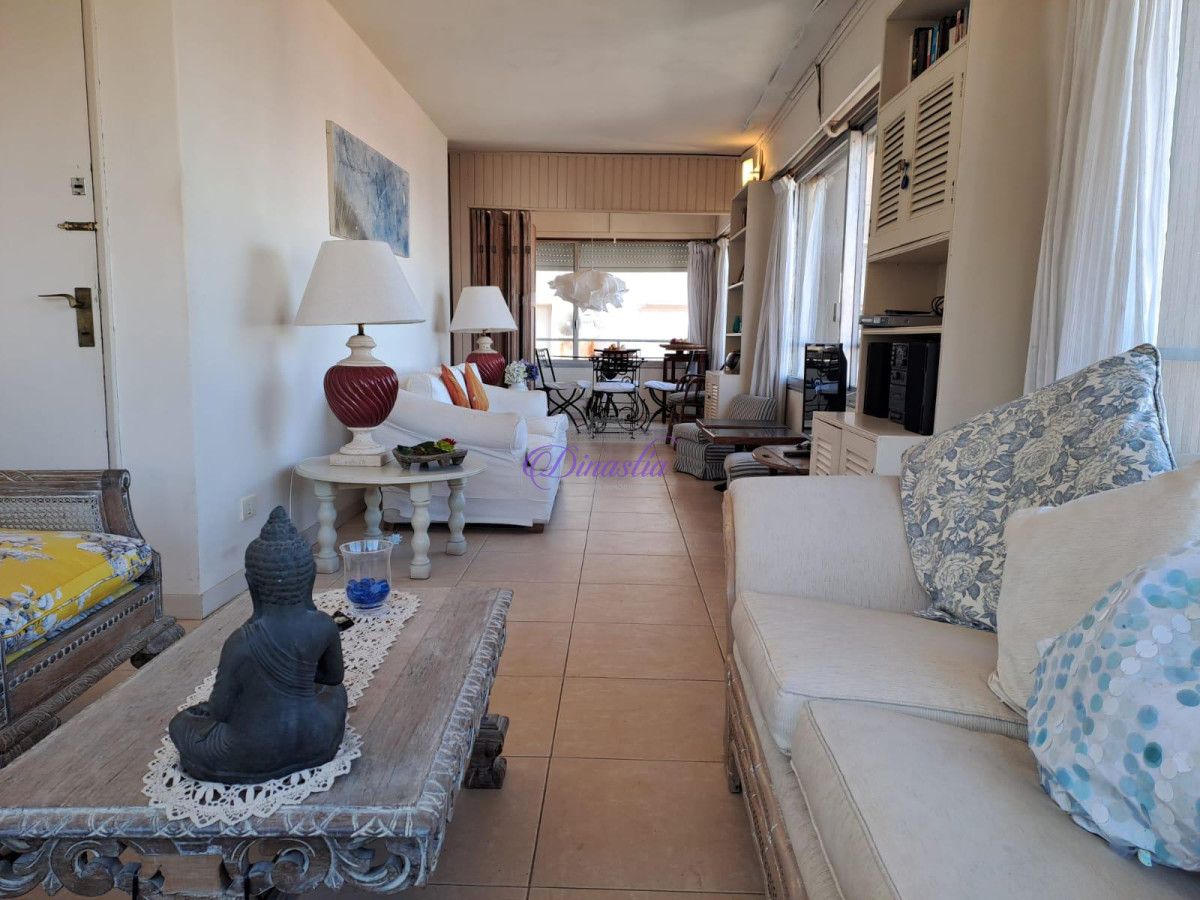 Apartamento ID.3 - Alquiler Temporario Apto 2 dormitorios en Península, Punta del Este.